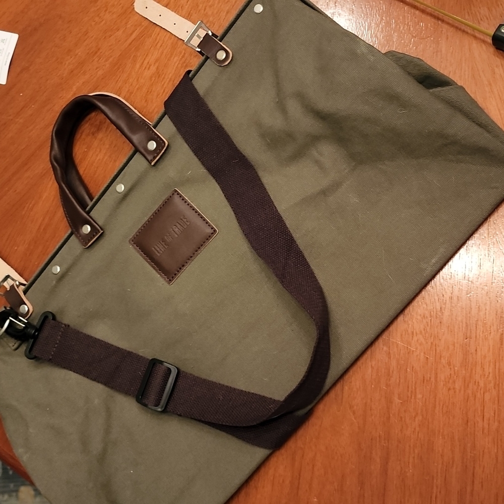 Line of Trade army green canvas travel bag! SOO FUN AND UNIQUE! NWOT